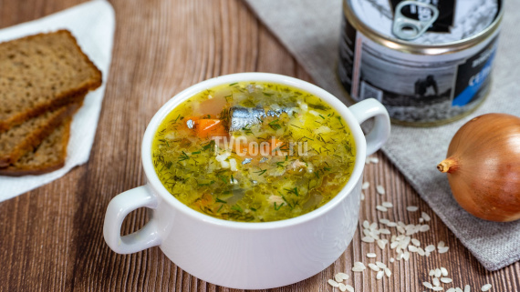 Рыбный суп из консервов сайра с овощами и рисом Рыбный суп из консервов сайра с овощами и рисом