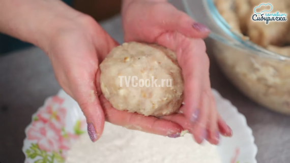 Рыбные котлеты из фарша минтая Рыбные котлеты из фарша минтая
