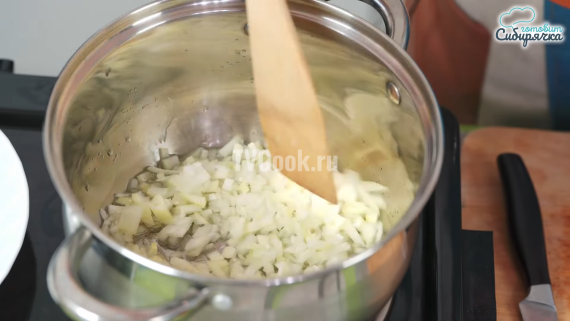 Чечевичный суп по турецки с курицей и овощами Чечевичный суп по турецки с курицей и овощами