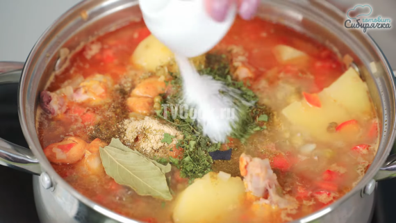Чечевичный суп по турецки с курицей и овощами Чечевичный суп по турецки с курицей и овощами