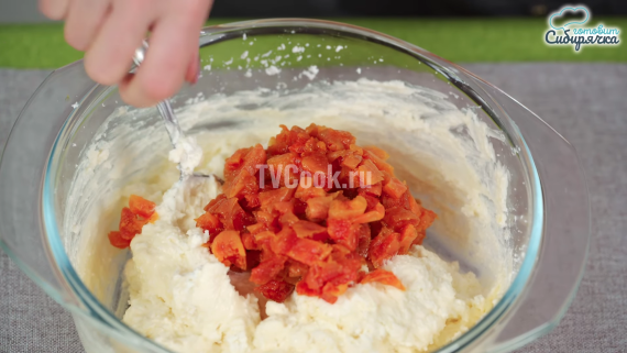 Творожная пасха с курагой и сгущенным молоком Творожная пасха с курагой и сгущенным молоком