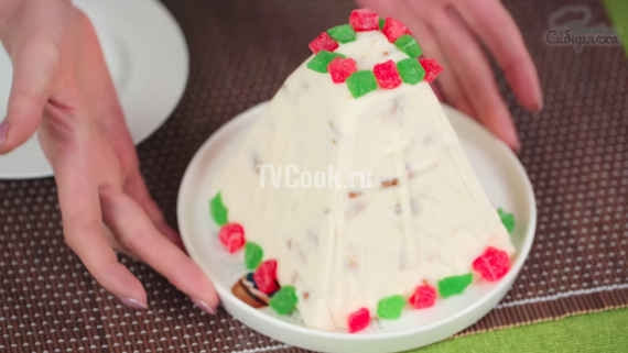 Творожная пасха с курагой и сгущенным молоком Творожная пасха с курагой и сгущенным молоком