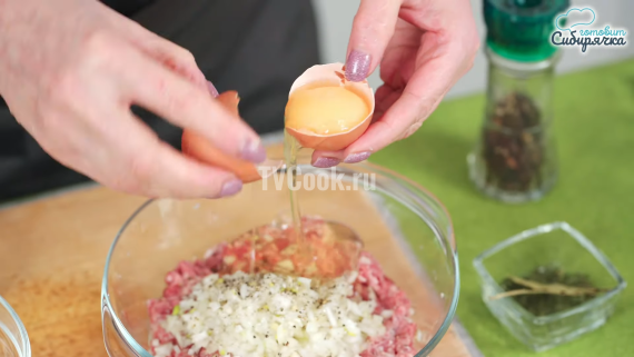 Быстрый суп с мясными фрикадельками и клецками Быстрый суп с мясными фрикадельками и клецками