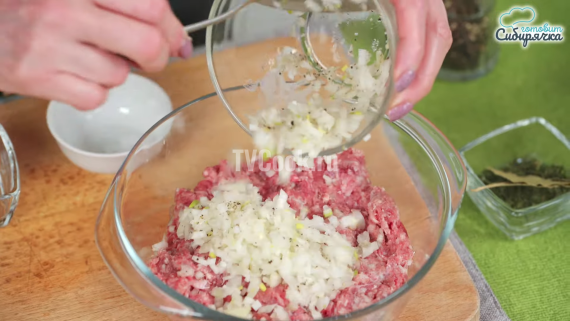 Быстрый суп с мясными фрикадельками и клецками Быстрый суп с мясными фрикадельками и клецками