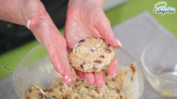 Овсяное печенье с изюмом на сливочном масле Овсяное печенье с изюмом на сливочном масле