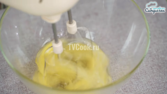 Песочный пирог с творогом и клубникой Песочный пирог с творогом и клубникой