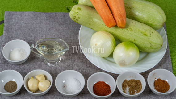 Салат из кабачков с морковью по-корейски Салат из кабачков с морковью по-корейски