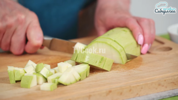 Щавелевый суп с курицей и овощами Щавелевый суп с курицей и овощами