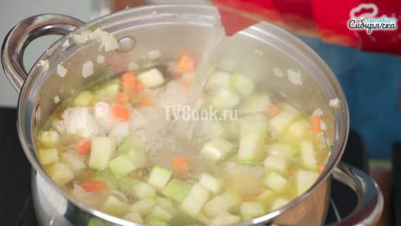 Щавелевый суп с курицей и овощами Щавелевый суп с курицей и овощами