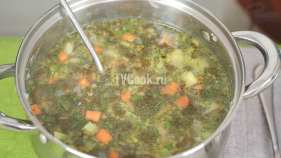 Щавелевый суп с курицей и овощами Щавелевый суп с курицей и овощами