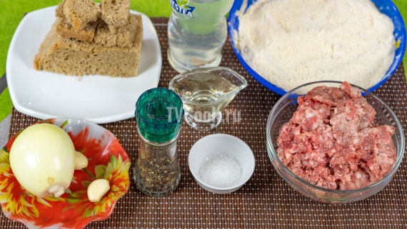 Котлеты из фарша с луком на сковороде Котлеты из фарша с луком на сковороде