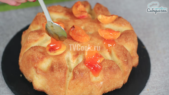 Пирог-манник с абрикосами на молоке Пирог-манник с абрикосами на молоке