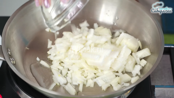 Котлеты из мясного фарша с картофелем и луком Котлеты из мясного фарша с картофелем и луком