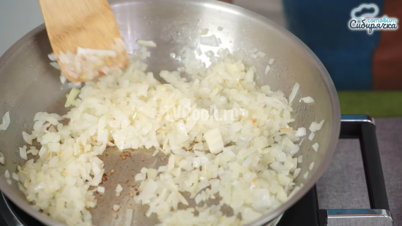Котлеты из мясного фарша с картофелем и луком Котлеты из мясного фарша с картофелем и луком