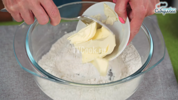 Пирог с курицей и грибами Пирог с курицей и грибами