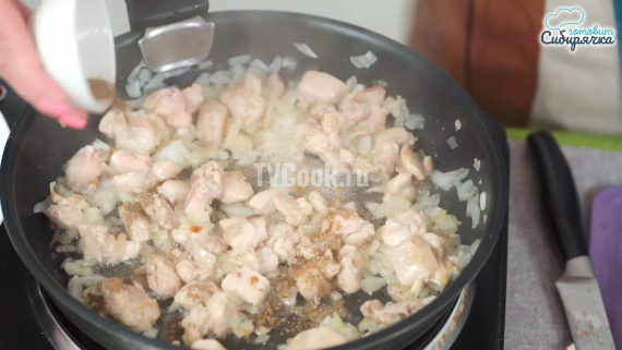 Пирог с курицей и грибами Пирог с курицей и грибами