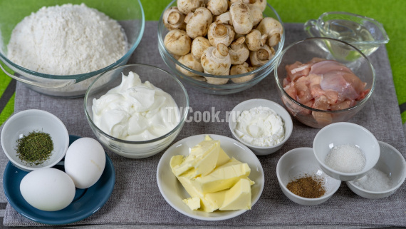 Пирог с курицей и грибами Пирог с курицей и грибами