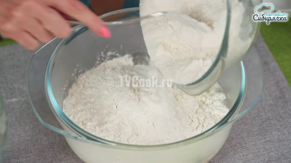 Вареники на заварном тесте с овощами и мясным фаршем Вареники на заварном тесте с овощами и мясным фаршем