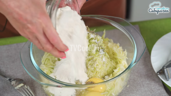 Кабачковые блины с яйцом на молоке Кабачковые блины с яйцом на молоке