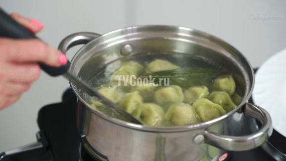 Домашние Пельмени с шпинатом Домашние Пельмени с шпинатом