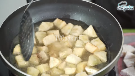 Закуска из обжаренных баклажанов с соусом по-китайски Закуска из обжаренных баклажанов с соусом по-китайски
