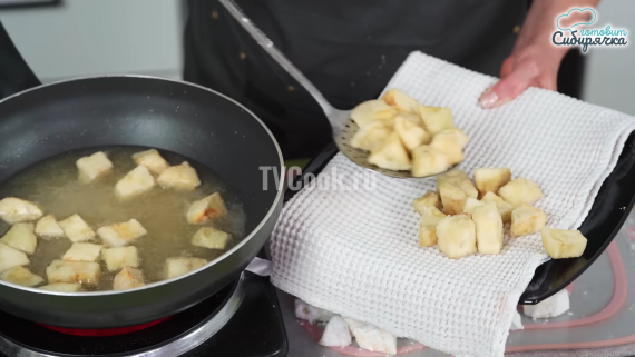 Закуска из обжаренных баклажанов с соусом по-китайски Закуска из обжаренных баклажанов с соусом по-китайски