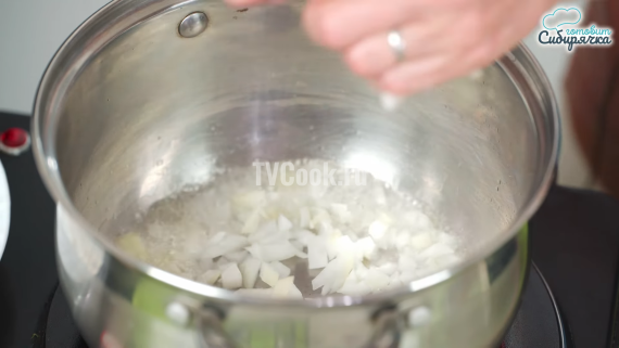 Овощной суп с мясными фрикадельками и фасолью Овощной суп с мясными фрикадельками и фасолью