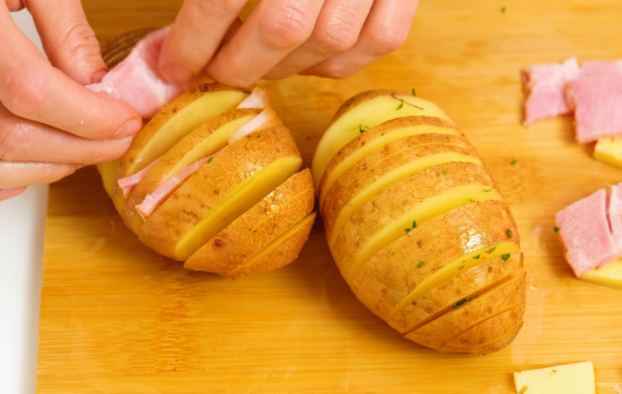 Два рецепта вкуснейшего картофеля в духовке Два рецепта вкуснейшего картофеля в духовке