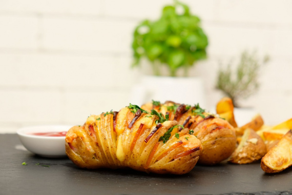 Два рецепта вкуснейшего картофеля в духовке Два рецепта вкуснейшего картофеля в духовке