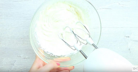 Шоколадный Морковный рулет с кремом из сыра маскарпоне Шоколадный Морковный рулет с кремом из сыра маскарпоне