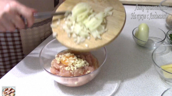 Мясные ватрушки с грибами и сыром Мясные ватрушки с грибами и сыром