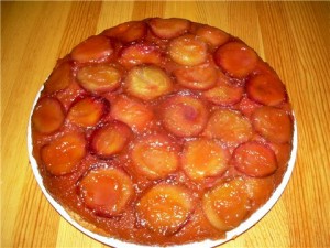 Сливовый карамелизированный пирог: рецепт с карамелью и сливами