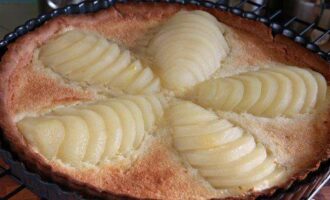 Миндальный пирог с грушами: пошаговый рецепт