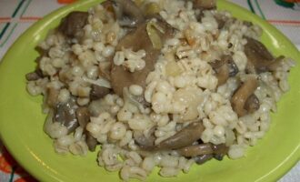 Рецепт: Перловка с грибами