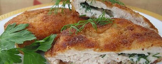 Куриная отбивная с укропом и сливочным маслом — рулетики в сухарной панировке