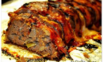 Мясной рулет с соусом барбекю и беконом