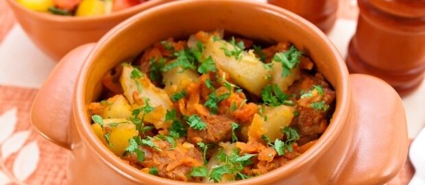 Рецепт горшочков с курицей: пошаговая инструкция