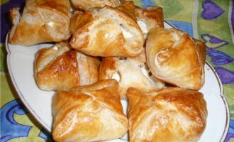 Слоеные хачапури: пошаговый рецепт