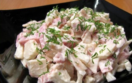 Салат картофельный с кальмаром