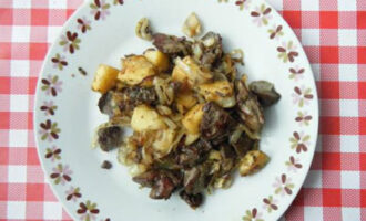 Печень с яблоками