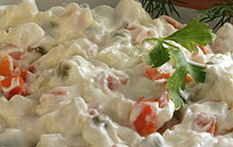 Салат с сухариками и сыром