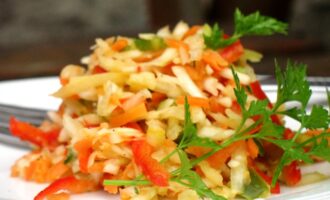 Салат из капусты с болгарским перцем