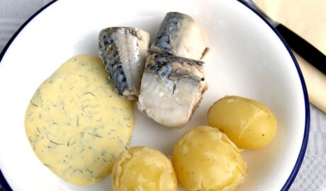 Вареная скумбрия