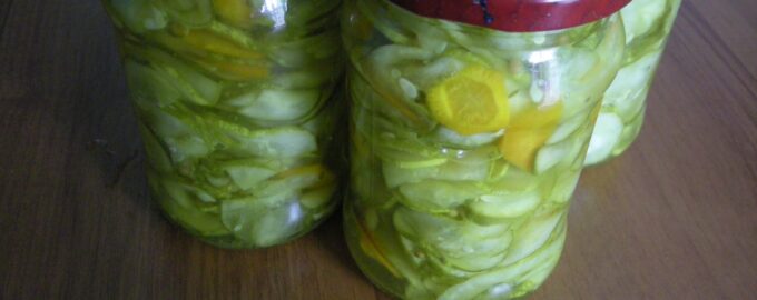 Огурцы маринованные кружочками
