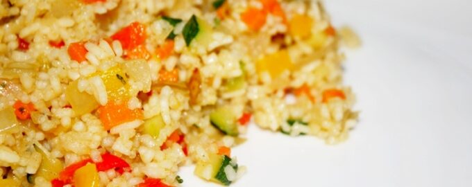 Гарнир из риса с овощами