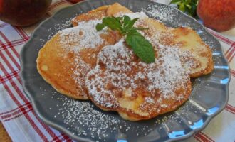 Картофельные оладьи с персиками