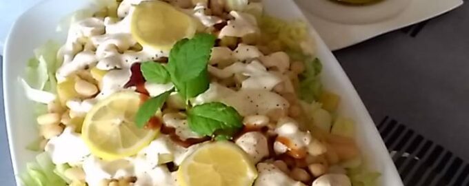 Салат из белой консервированной фасоли