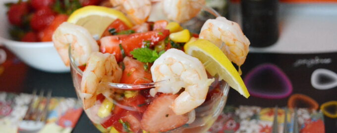 Сальса с клубникой и креветками