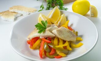 Форель, запеченная в соли