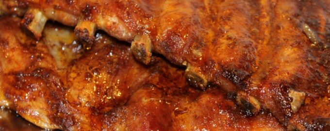 Свиные ребра с картошкой в духовке